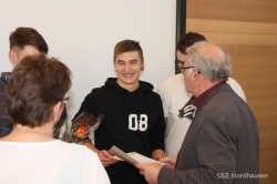 170127 Zeugnis 115