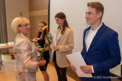 210714 Zeugnis Fo21 206